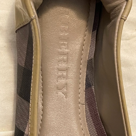 Burberry Nova Check Patent Leather Ballet Flats Sz 37 - Picture 4 of 7